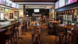 Carriage House Inn - Calgary