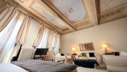 Hotel J and J - Florenz