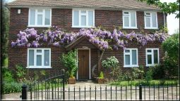 Hotel Clay Farm Guest House - Dartford