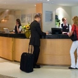 Réception Mercure Hotel Saarbruecken Sued Fotos