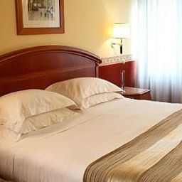 Room Starhotels Michelangelo Fotos