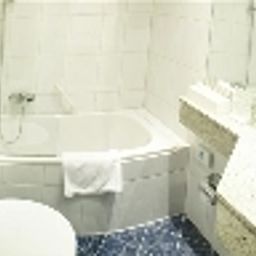 Camera da bagno Golden Tulip Central Molitor
