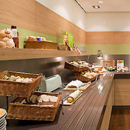 Sala śniadaniowa w restauracji ibis Bochum Zentrum