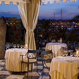Sala colazione nel ristorante Gran Meliá Victoria