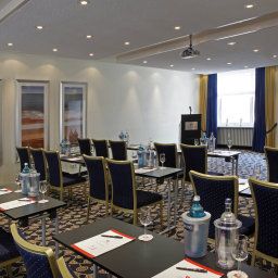 Sala de reuniones RAMADA Überseehotel