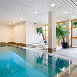 Piscina Holiday Inn MUNICH - SOUTH
