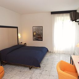 Room Continental-Parkhotel