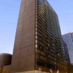 DoubleTree by Hilton Chicago - Magnificent Mile