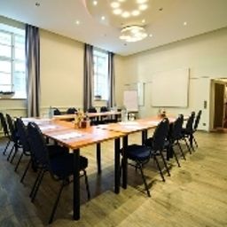 Salle de séminaires Alt Warburg