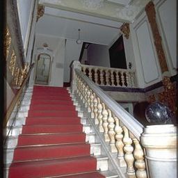 Hall Seifert