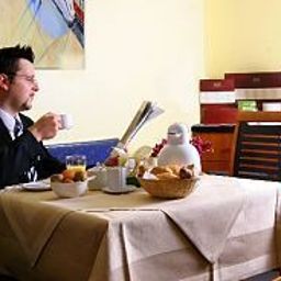 Breakfast room Best Western Nuernberg