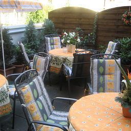 Terrasse Wallis Garni