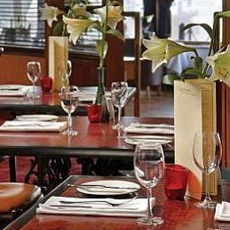 Salle du petit-déjeuner située dans le restaurant Copthorne Manchester