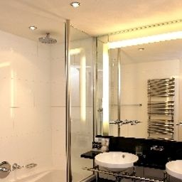 Cuarto de baño Ambassade Hotel