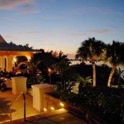 Ristorante Grotto Bay Beach Resort