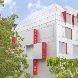 Agora Swiss Night Лозанна