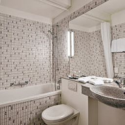 Salle de bains Best Western De la Rose