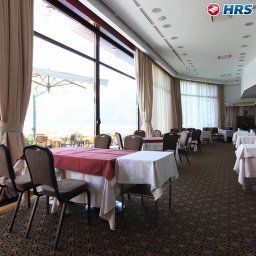 Sala de desayuno en el restaurante Grand Hotel Eden