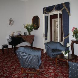 Hall Palace Fotos