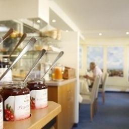 Breakfast room City Hotel