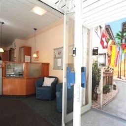  City Hotel