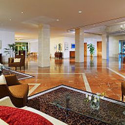 Холл The Westin Bellevue Dresden