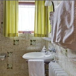 Bathroom Alp Inn