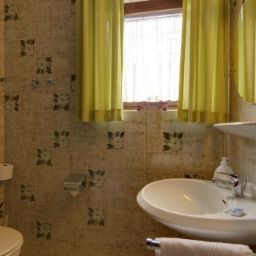 Bathroom Alp Inn