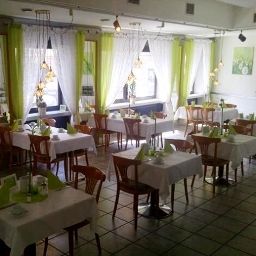 Sala śniadaniowa Pelikan