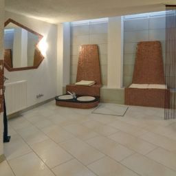  Zur Krone Fotos