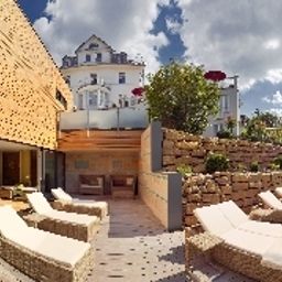 Фасад Villa Hügel