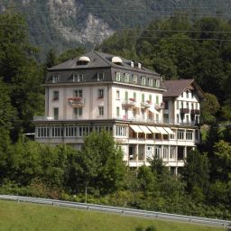 Exterior view Waldhotel Unspunnen