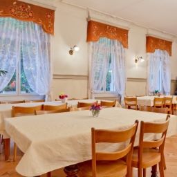 Breakfast room Waldhotel Unspunnen