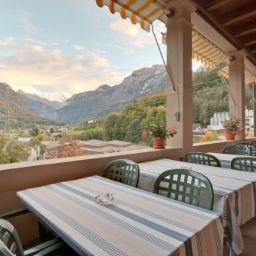 Terrace Waldhotel Unspunnen
