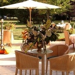 Terrasse Le Dracy Fotos