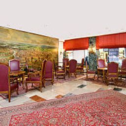 Hala Royal