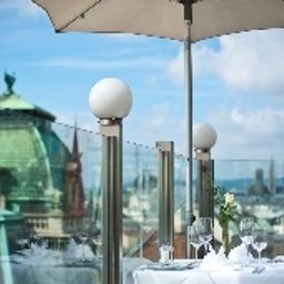 Widok z hotelu Royal