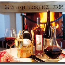 Salle du petit-déjeuner située dans le restaurant Tirol