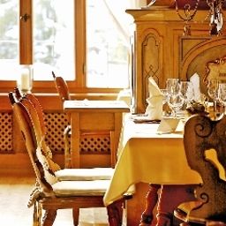 Breakfast room within restaurant Parkhotel Wallgau