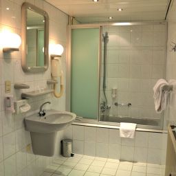 Badezimmer Fletcher Hotel Restaurant Marijke