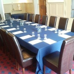  Knavesmire Manor Hotel and Leisure