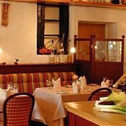 Salle du petit-déjeuner située dans le restaurant Danielshof Landhaus