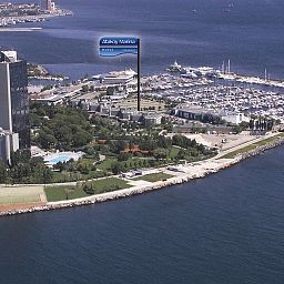 Vista exterior Ataköy Marina Hotel