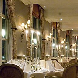 Sala de desayuno en el restaurante Kasteel Bloemendal