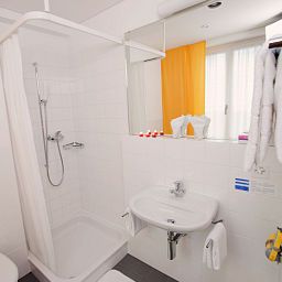 Bathroom Weiss Kreuz