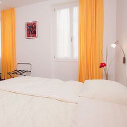 Room Weiss Kreuz