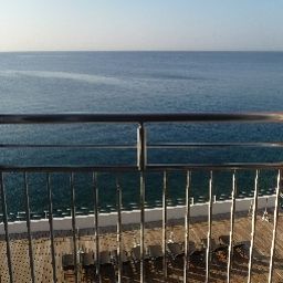  Les Roches Rouges Fotos