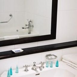 Bathroom Grand Tonic Hotel Biarritz Fotos