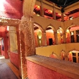 Cour des Loges Lyon