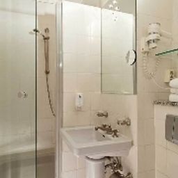 Cuarto de baño Days Inn (ex Andor Hotel Europa)
